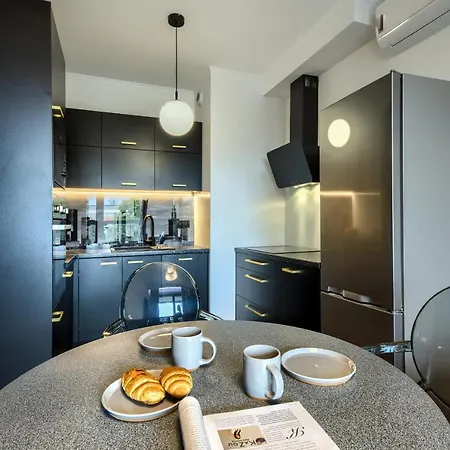 Apartment Mayad Warschau