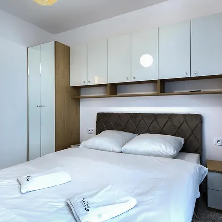 Apartment Mayad Warschau