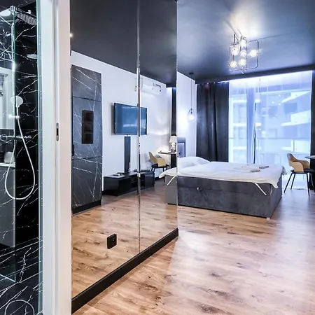 Mayad * ワルシャワ