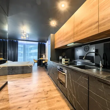 アパート Mayad ワルシャワ